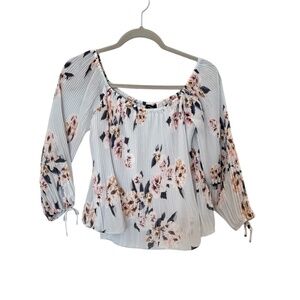 Dynamite Pleated Floral Blouse Size Small